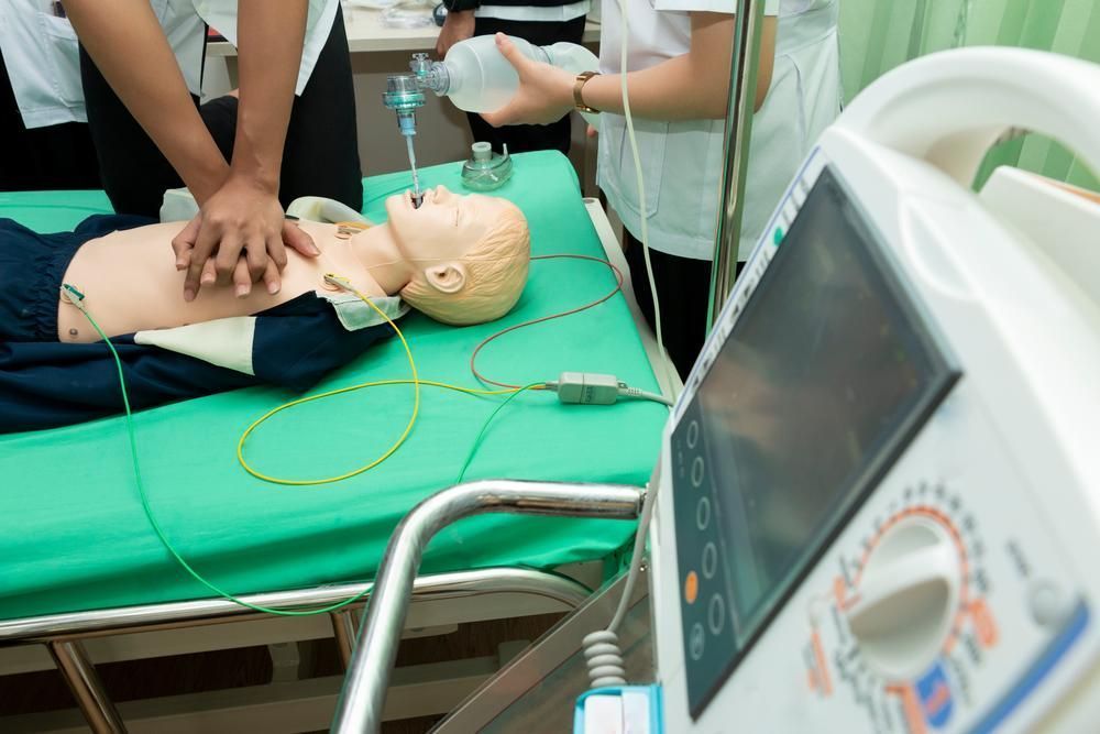 Huấn luyện mô phỏng giúp nhân viên y tế thực hành các kỹ năng cấp cứu trong môi trường an toàn và kiểm soát được