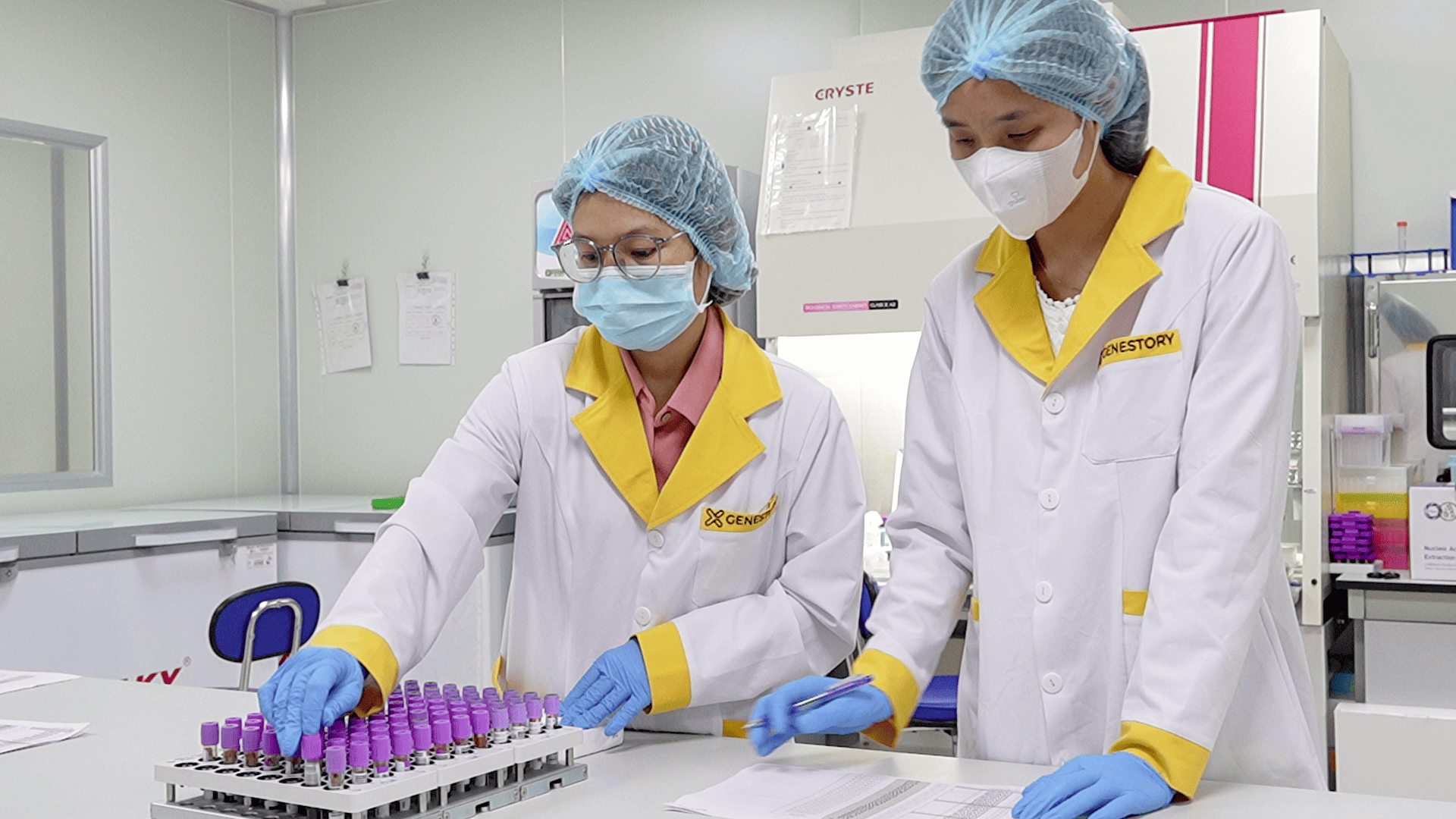 Các nhà khoa học sử dụng dữ liệu y tế để nghiên cứu và phát triển y học